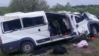 Yozgat'ta öğrenci servisi devrildi: 2 öğrenci ve sürücü hayatını kaybetti