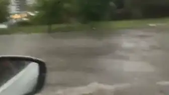 Ankara'da Sağanak Yağış Hayatı Olumsuz Etkiledi