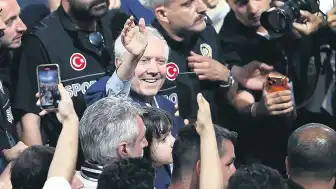 Aziz Yıldırım: 'Fenerbahçe şampiyonluk için gerekli takviyeleri 15 gün içinde yapacak'