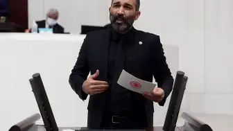 Barış Atay ve Ecem Özkaya'dan İsviçre'de Aşk İddiaları