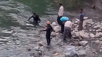Bitlis Mutki'de Dere Akıntısına Kapılan 3 Kardeşten Biri Öldü, Diğerleri İçin Arama Çalışmaları Sürüyor
