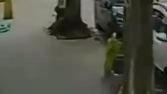 Brezilya'da Kadın Yürürken Lağım Kanalına Düştü
