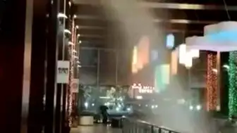 Bursa'da Alışveriş Merkezinde Yangın Söndürme Sistemi Devreye Girdi, Vatandaşlar Panik Yaşadı