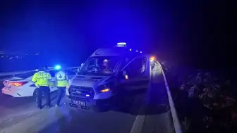 Bursa'da Otoyolda Trafik Kazası: İki Aracın Çarptığı Yaya Yaşamını Yitirdi