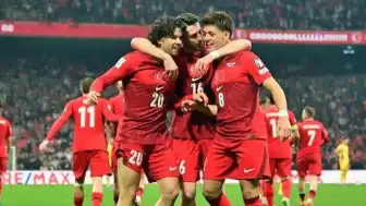 Dünya Kupası: Türkiye - Paraguay Karşılaşmasının İlk Dakikaları ve Kadro Bilgileri
