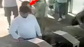 Esenyurt'ta Nişanlısının Yanında Öldürülen Gencin Vurulma Anı Güvenlik Kamerasına Yansıdı
