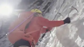 Everest'te Mucize: Altı Gün Sonra Bulunan Rehber Hayata Tutundu