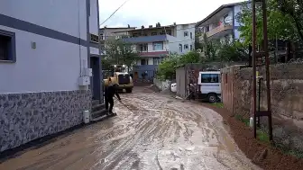 Gümüşhane'de Sel Felaketi: Ev, Ahır ve Araçlar Zarar Gördü