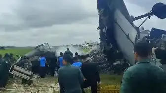 Hindistan'da Askeri Nakliye Uçağı Düştü: 5 Personel Yaşamını Yitirdi