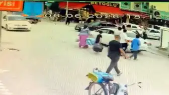 Iğdır'da Yolun Karşısına Geçen 6 Yaşındaki Çocuğa Otomobil Çarptı: Kaza Anı Güvenlik Kamerasına Yansıdı