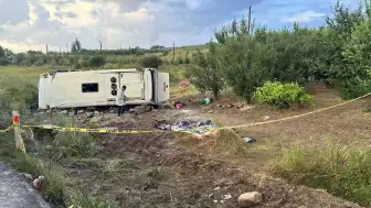 Isparta'da Tur Midibüsünün Şarampole Devrildiği Kazada 5 Kişi Yaşamını Yitirdi