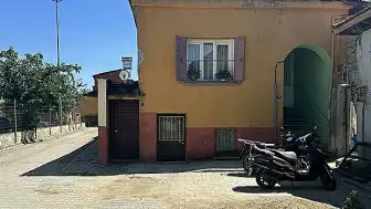İzmir'de Kapıya Bırakılan Bebek Bulundu
