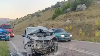 Kahramanmaraş Ekinözü'nde İki Otomobil Çarpıştı: 2 Ağır Yaralı