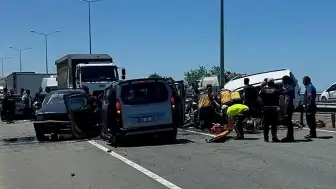 Karadeniz Sahil Yolu'nda Trafik Kazası: 2 Kişi Hayatını Kaybetti, 3 Kişi Yaralandı