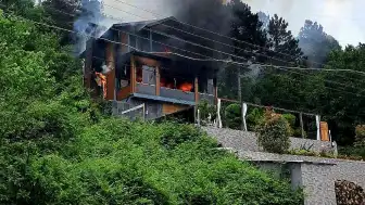 Kastamonu'da Yangın Çıkan Villada Mahsur Kalan Yaşlı Kadın Kurtarıldı