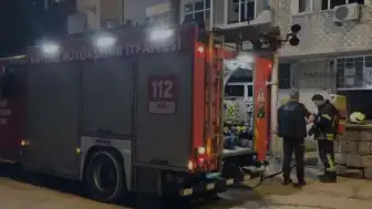 Kayseri Kocasinan'da 4 Katlı Binada Yangın Çıktı: 4 Kişi Dumandan Etkilendi