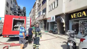 Keşan'da Apartman Bodrumunda Yangın: Ekipler Hızla Müdahale Etti