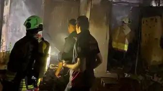 Kırıkhan'da Konteyner Yangını: Kullanılamaz Hale Geldi