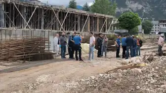Kütahya'da İnşaat İskelesinin Çökmesi Sonucu 2 İşçi Hayatını Kaybetti