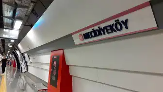 M7 Metro Hattı'nda Teknik Arıza: Yolcular Tahliye Edildi