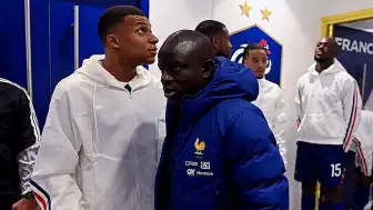 N'Golo Kante'den Kylian Mbappe'ye Dikkat Çeken Hareket
