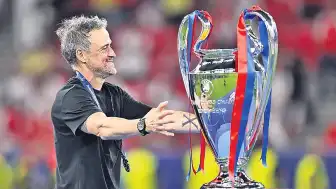 PSG, Luis Enrique Liderliğinde Şampiyonlar Ligi'nde Zirveye Çıktı