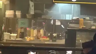 Silivri'de Restoran Yangını: 5 Çalışan Dumandan Etkilendi