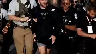 Ünlü Dövüşçü Sean Strickland, Beyaz Saray Yakınındaki Etkinlikten Çıkarıldı