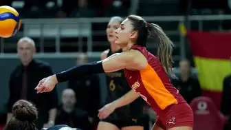 Voleybolcu Eylül Akarçeşme Yatgın'ın Kariyeri ve Başarıları
