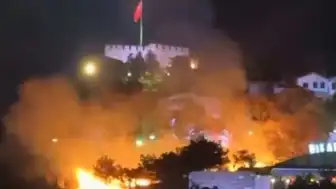 Ankara Kalesi Çevresindeki Otluk Alanda Çıkan Yangın Kontrol Altına Alındı