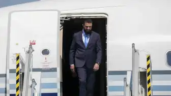 Ankara'da Diplomatik Temas: Suriye Cumhurbaşkanı Ahmed Şara Esenboğa Havalimanı'na Geldi