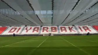 Diyarbakır Stadyumu'nda Aşırı Sıcaklara Karşı Hibrit Çim İçin Özel Önlem