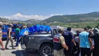 Erzincan'da Kamyonetin Devrilmesi Sonucu 1 Ölü, 3 Yaralı