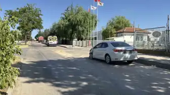 Eskişehir'de İşçi Servisi ile Otomobil Çarpıştı: 11 Yaralı