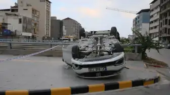 Hatay'da Trafik Kazası: 2 Kişi Hayatını Kaybetti, 3 Yaralı
