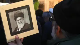 Irak'ın Kerbela Kentinde Eski İran Lideri Ali Hamaney İçin Cenaze Töreni Başlatıldı