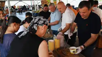 Kemer Belediyesi Göynük Mahallesi'nde Aşure İkramında Bulundu