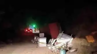 Sakarya Hendek'te Kamyonet Devrildi: 1 Ölü, 1 Yaralı