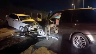 Sancaktepe'de Ters Yöne Giren Otomobil Zincirleme Kazaya Yol Açtı: 5 Yaralı