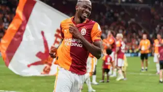 Victor Osimhen için devasa teklifler Galatasaray'ın gündeminde