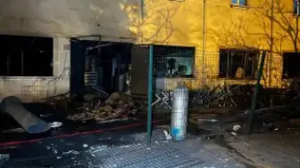 Arnavutköy'de Fabrika Patlaması: 3 İşçi Yaralandı, 1'i Ağır