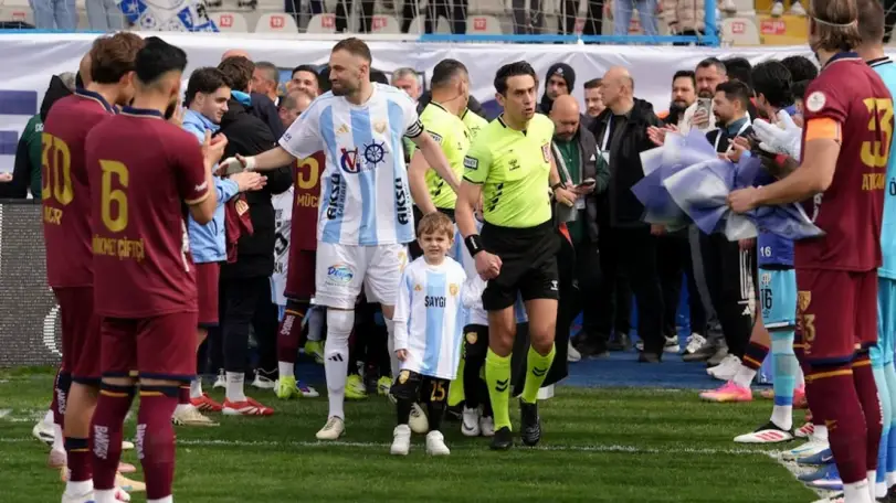 Bandırmaspor'dan Erzurumspor FK'ya Centilmenlik Davranışı