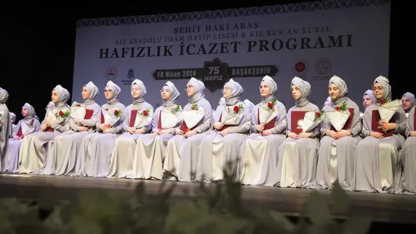 Başakşehir'de 75 Kız Öğrenci Hafızlık İcazetini Aldı