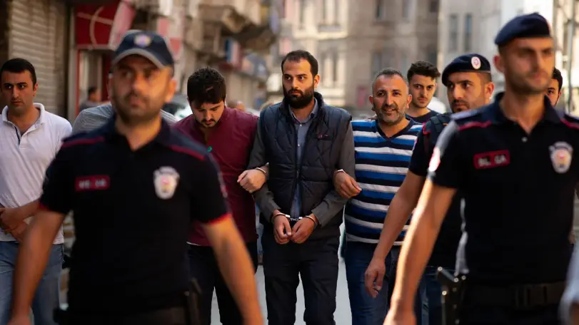 İstanbul’da suç örgütlerine operasyon: 17 şüpheli gözaltına alındı