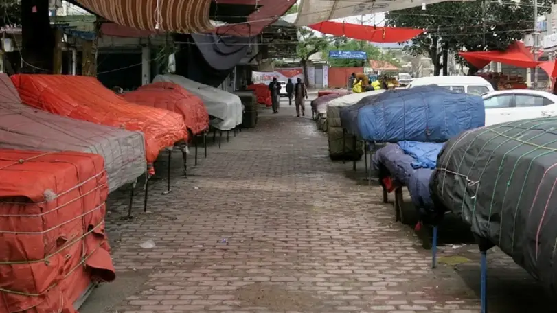 Pakistan'da ABD-İran görüşmeleri öncesi gıda krizi: Raflar boşaldı, halk evlere kapandı