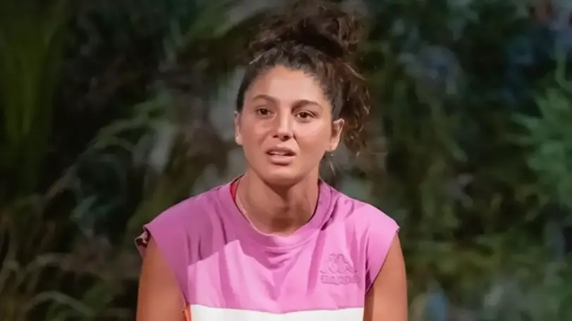 Survivor'da Seren Ay Yarışmadan Diskalifiye Edildi