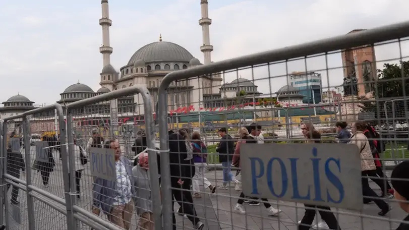 Taksim Metro İstasyonu Kapatıldı