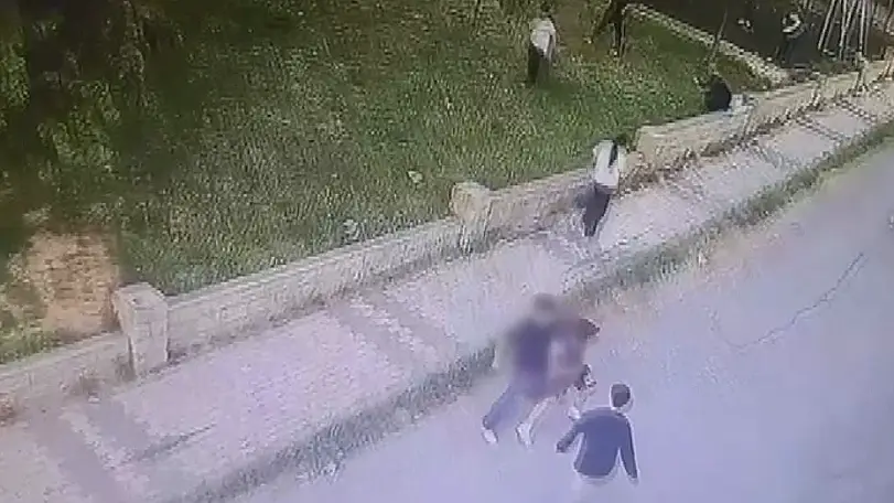 Büyükçekmece'de 15 Yaşındaki Çocuk Bıçaklı Kavgada Hayatını Kaybetti