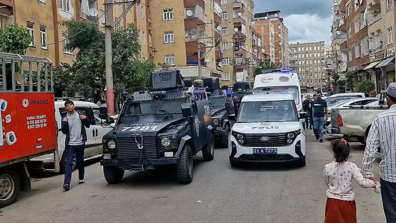Diyarbakır'da Kavgada 3 Kişi Yaralandı