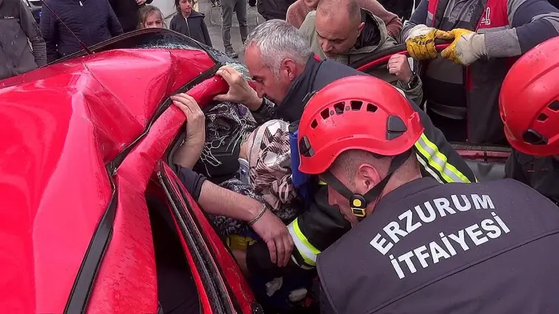 Erzurum'da Trafik Kazası: 5 Yaralı